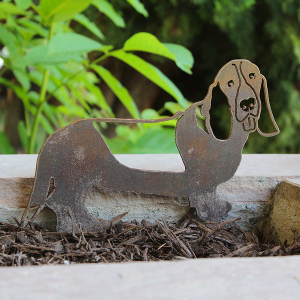 Basset Hound Corten steel dog silhouette, rusted patina finish, shown outdoors – My Metal Rescue