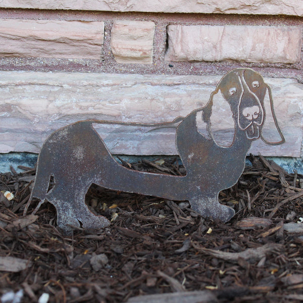 Basset Hound Corten steel dog silhouette, rusted patina finish – My Metal Rescue