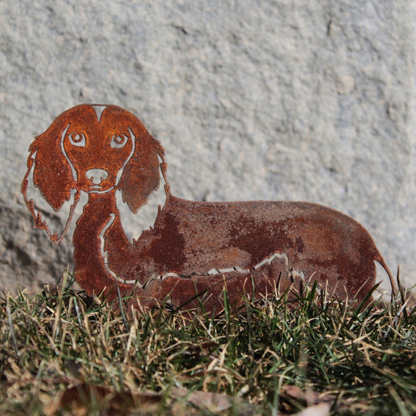 Dachshund Longhaired Corten steel dog silhouette, rusted patina finish, shown outdoors – My Metal Rescue